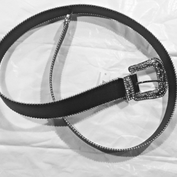 Terra & Sky Accessories - Cute Silver belt. 2X in size.